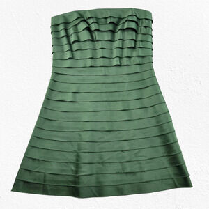 Y2K Eliza J Strapless Green Tiered Pleated Cocktail Dress Evening Party Size 4